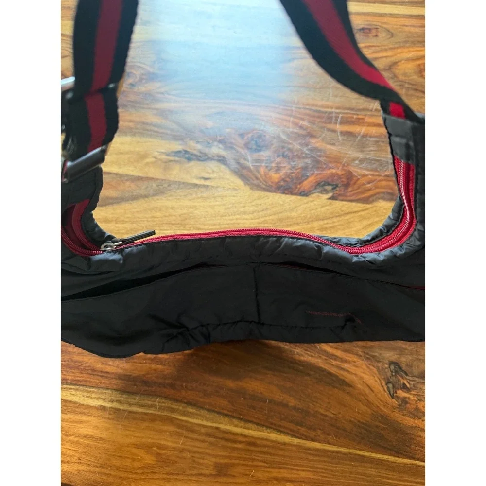 United Colors of Benetton Black Nylon Puffer Hobo Bag Red Striped Strap Y2K